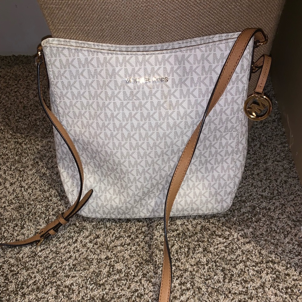 Michael Kors Crossbody